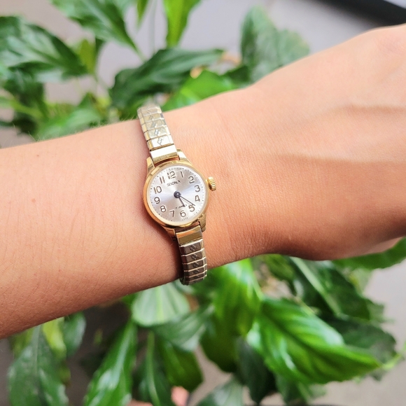 Vintage USSR Soviet Sekonda 17 Jewels Classic Watch - Picture 3 of 7